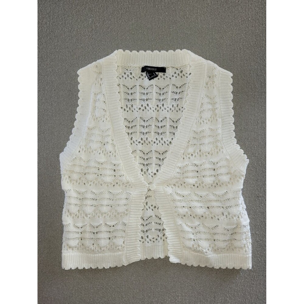 Forever 21 Size Small White Crochet Knit Sleeveless Shirt Vest